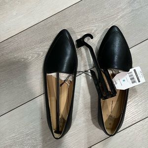 NWT black loafers